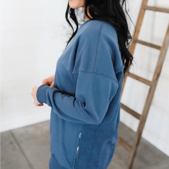 Aiden & Oak Joelle Size Zip Sweatshirt Large - Picture 2 of 8